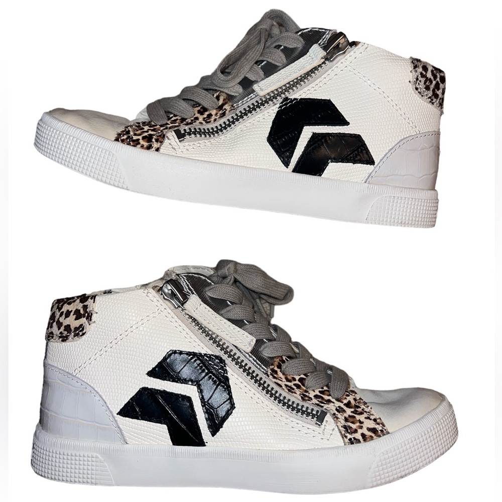 Dolce Vita Sneakers Size 7.5